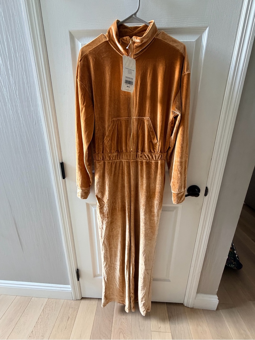 Fabletics Velour Zip-Front Jumpsuit - retails for $90!! Women’s Large NWT
